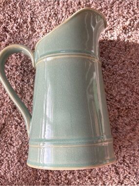 Cracker Barrel Mint Green Ceramic Bowl with Pale Rim vintage